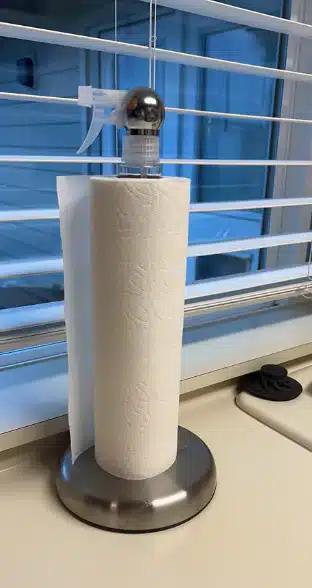 Cleaning Tips With A Paper Towel Holder With Spray Bottle